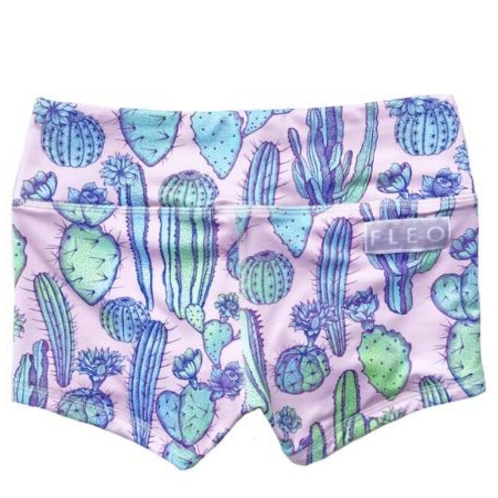 Fleo Catus Shorts